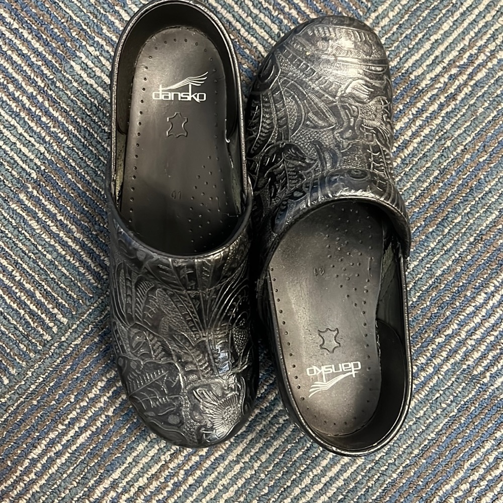 dansko embossed clogs